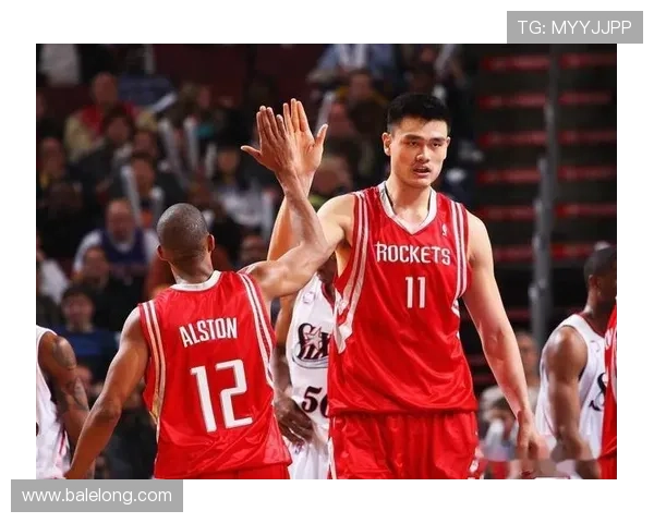 老马与姚明的传奇对决:体育精神与友谊的完美交融